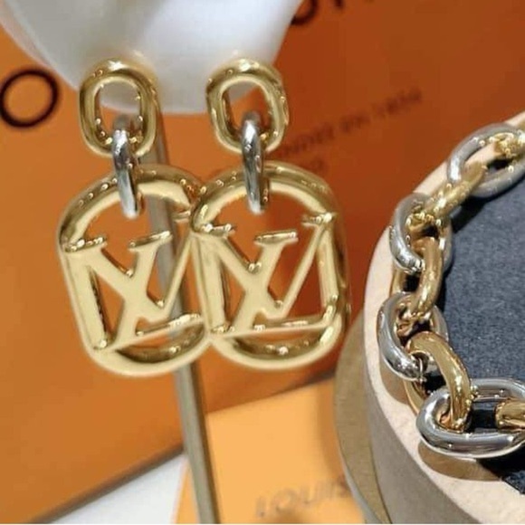 🔥FREE SHIPPING FASHION JEWELRY 🔥 - Picture 2 of 5